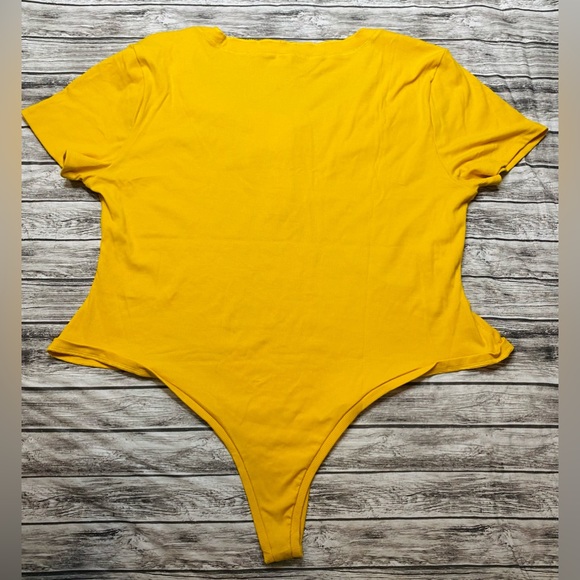 It’s Bodysuit - Picture 2 of 4